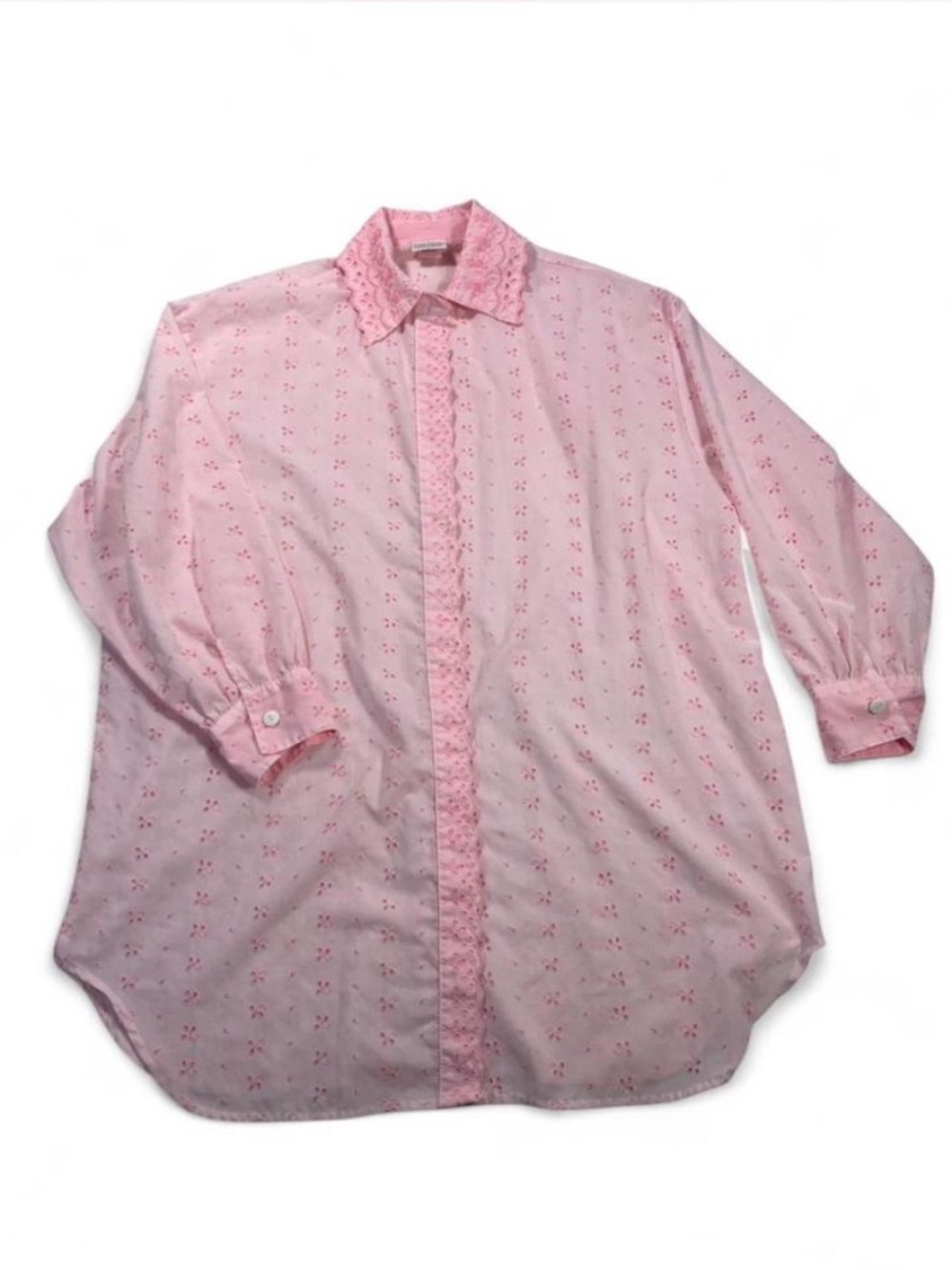 Cote d’Azure Pastel Pink Eyelet Button Front Oversized Blouse Lace accents
